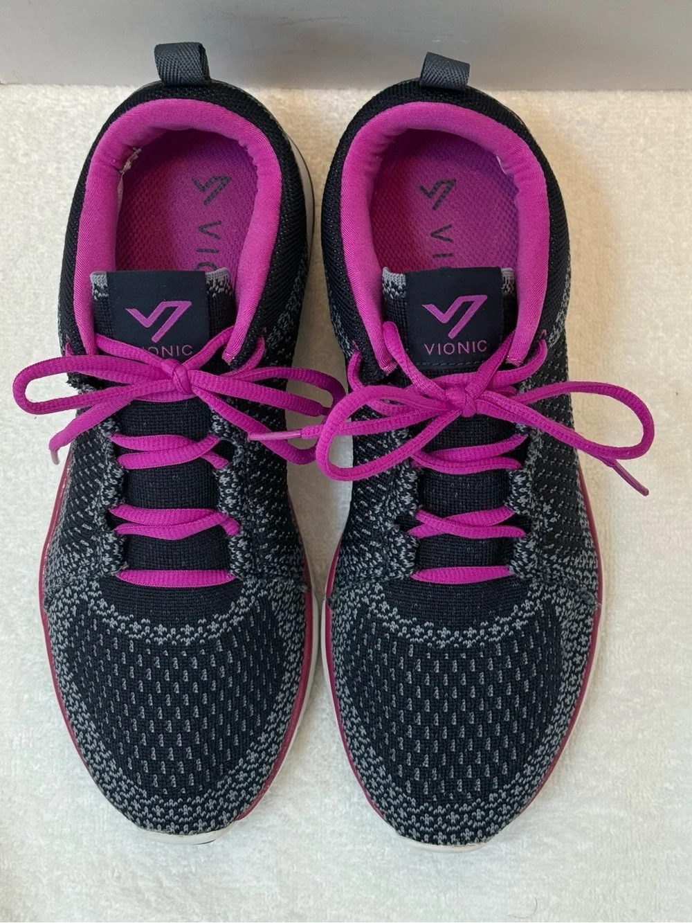 Vionic Sierra Sneaker Black Gray Fuchsia Knit Comfortable 9.5